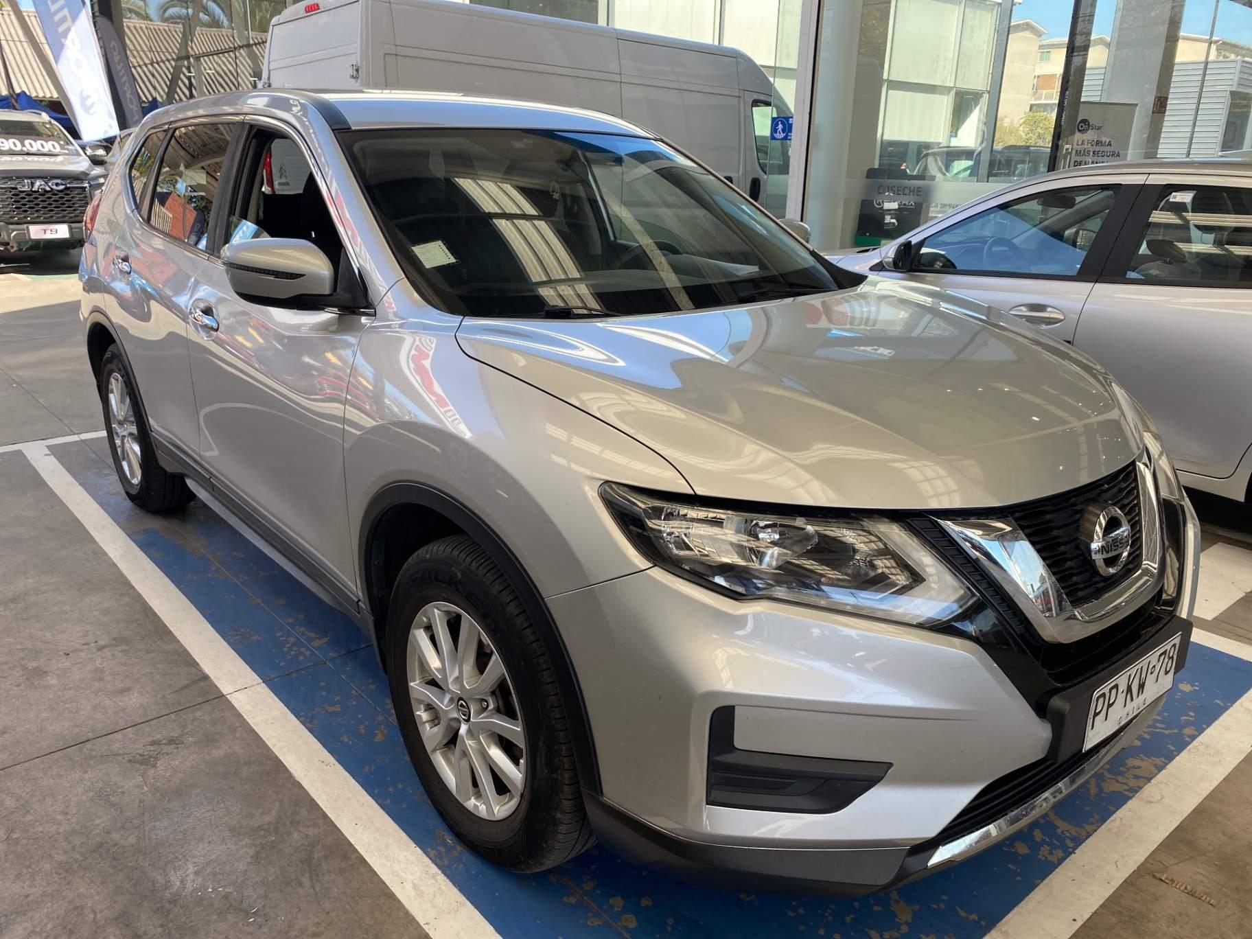 Station Wagon Nissan X-trail