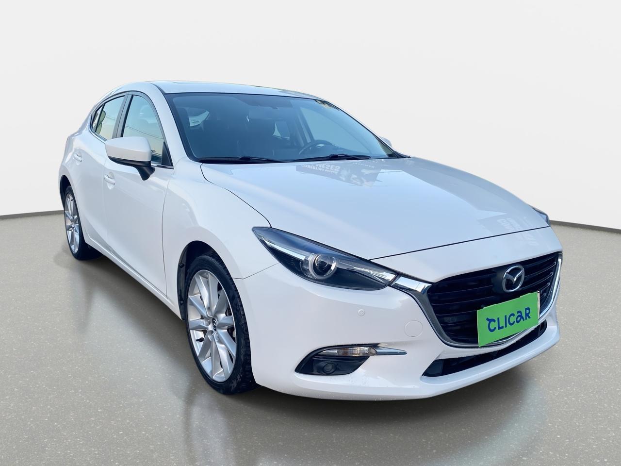 Hatchback Mazda 3